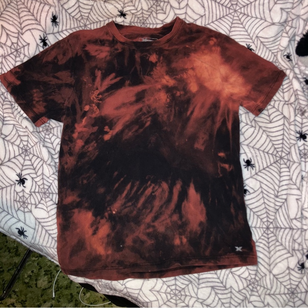 UNIQUE BLEACH DYE TEE